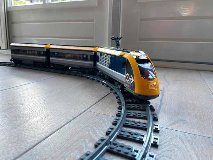 Lego city trein 60197, Kinderen en Baby's, Speelgoed | Thomas de Trein, Zo goed als nieuw, Ophalen of Verzenden