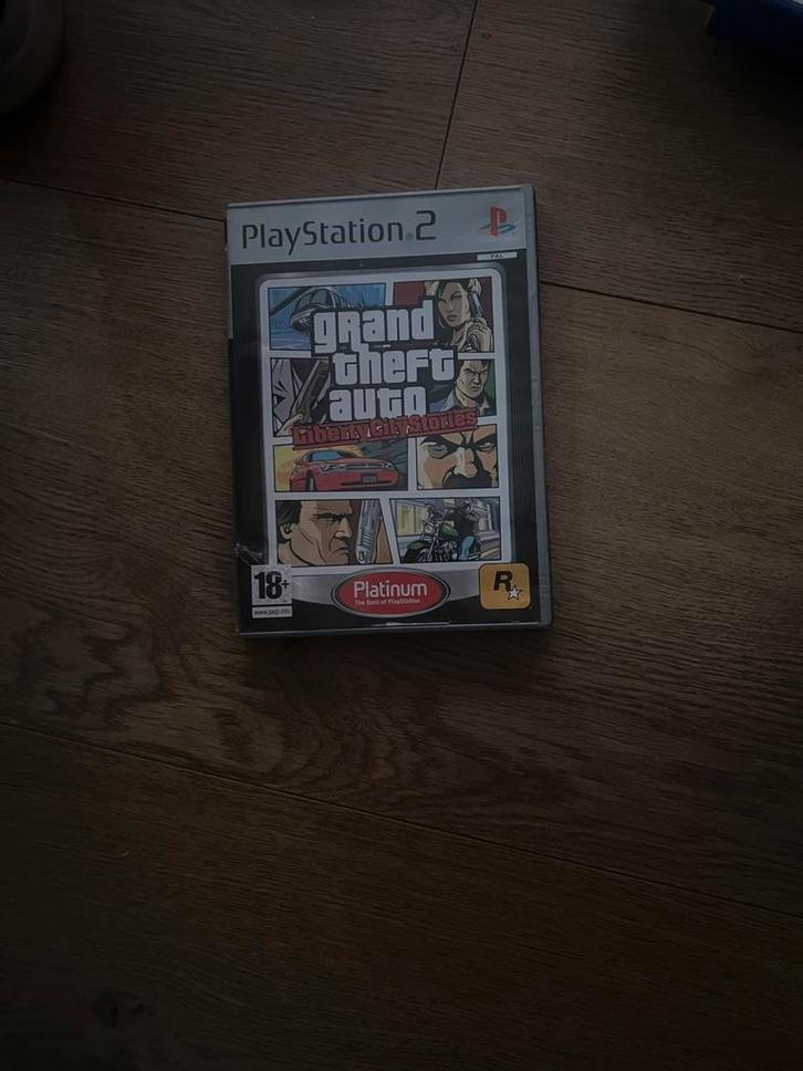 GTA Liberty City Stories - PS2 met boekjes, Spelcomputers en Games, Games | Sony PlayStation 2, Gebruikt, Avontuur en Actie, 1 speler