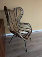 Rotan vlinderstoel met stalen poten - zo goed als nieuw, Huis en Inrichting, Ophalen, Bruin, Riet of Rotan, Zo goed als nieuw