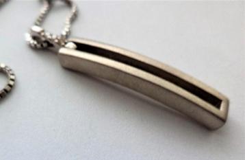 Zilveren hanger met open gleuf, met ketting 925 HD C beschikbaar voor biedingen