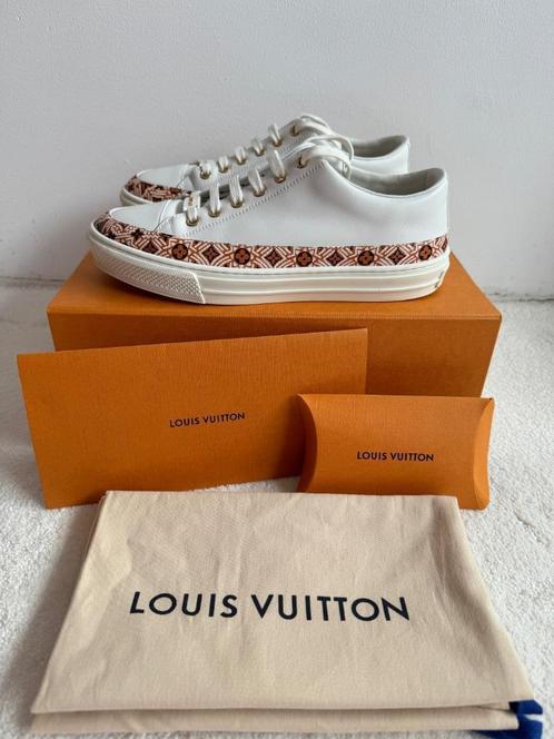 Louis Vuitton sneakers, Kleding | Dames, Schoenen, Zo goed als nieuw, Sneakers of Gympen, Wit, Ophalen of Verzenden