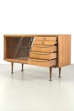 50's Dressoir met vitrine deel en messing details SALE, Ophalen, Gebruikt, Glas, Vintage