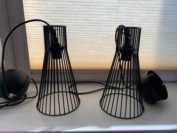 Hanglamp zwart 2x beschikbaar voor biedingen