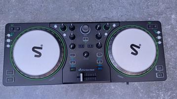The Next Beat by Tiësto DJ Controller beschikbaar voor biedingen