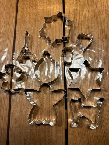 9 uitsteek vormpjes om koekjes mee te bakken beschikbaar voor biedingen