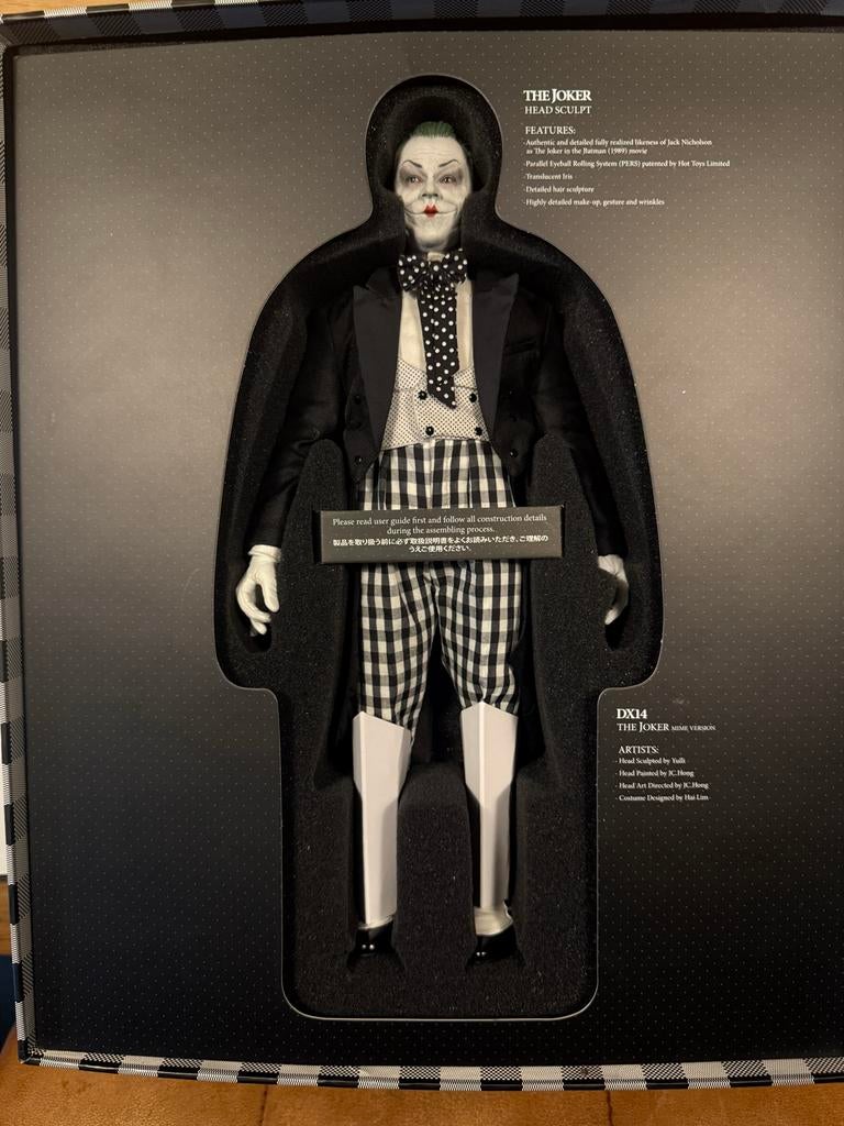 Hot Toys DX14 The Joker (Jack Nicholson) - Mime Version, Ophalen of Verzenden, Zo goed als nieuw