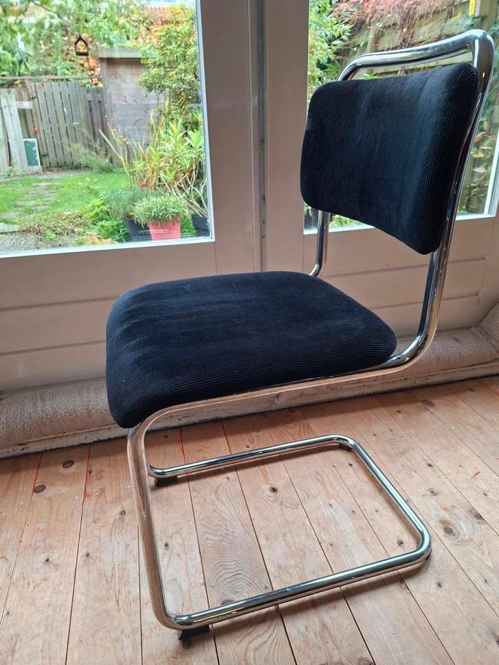 Gispen 101 Stoel - Zwarte Ribstof, Huis en Inrichting, Stoelen, Gebruikt, Eén, Zwart, Ophalen of Verzenden