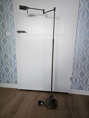 staande lamp beschikbaar voor biedingen