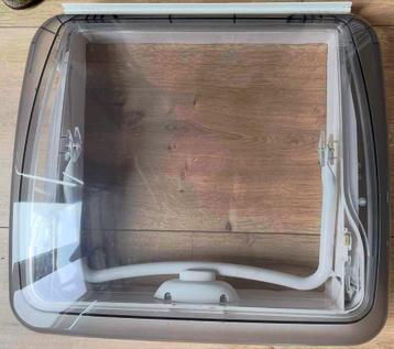 Dometic dakluik caravan beschikbaar voor biedingen