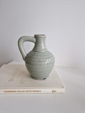 Vaas kruik groen brocante vintage landelijk interieur beschikbaar voor biedingen