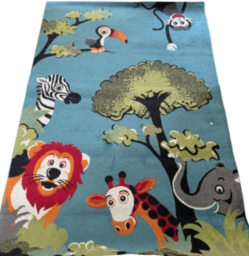 Kinderkamer Tapijt – 160x230 cm – Blauwe jungle dier, Huis en Inrichting, Stoffering | Tapijten en Kleden, Zo goed als nieuw, 150 tot 200 cm
