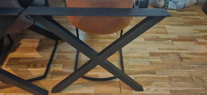 Stalen Tafelpoot Mat Zwart 2 stuks - 79x72 cm, Huis en Inrichting, Tafelonderdelen, Nieuw, Tafelpoot, 50 tot 100 cm, 50 tot 100 cm