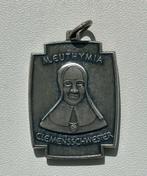 Clemens Schwester Euthymia Scapulier, Verzenden
