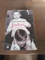 Judas - Astrid Holleeder, Familie Kroniek, Ophalen of Verzenden, Zo goed als nieuw, Astrid Holleeder, Overige