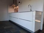 Wit hoogglans keuken blok met composiet blad, Huis en Inrichting, Keuken | Keukenelementen, Ophalen, Gebruikt, 200 cm of meer