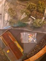 Modelbouw huis, figuren en bomen, Overige merken, Gebruikt, Gelijkstroom, Brug, Tunnel of Gebouw