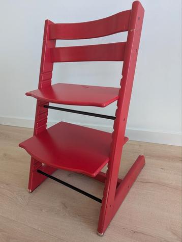 Tripp Trapp stoel rood beschikbaar voor biedingen