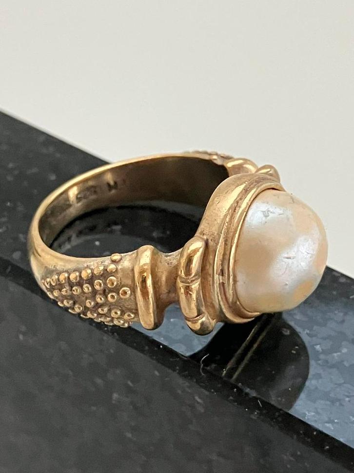 Zilver vergulde ring met parel, Sieraden, Tassen en Uiterlijk, Ringen, Zo goed als nieuw, Dame, 17 tot 18, Zilver, Met parel, Ophalen of Verzenden