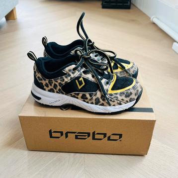 Brabo Tribute Junior hockeyschoenen maat 31 beschikbaar voor biedingen