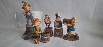 Laven beeldjes beschikbaar voor biedingen