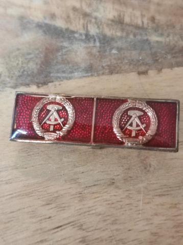 EAST GERMANY Soviet Era Badge speld Sovjet beschikbaar voor biedingen