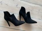 Schitterende KENDALL + KYLIE (Kardashian) pumps maat 40, Pumps, Zwart, Ophalen of Verzenden, Zo goed als nieuw