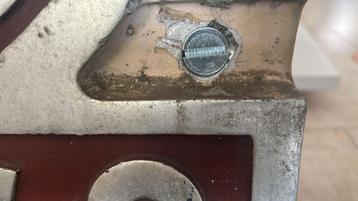 Te koop: losse bouten voor NS-frontplaten 1100/1300/2400 beschikbaar voor biedingen