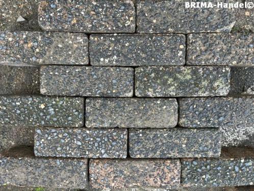 1.250m2 bruin zwart natuursteen toplaag betonklinkers, Tuin en Terras, Tegels en Klinkers, Gebruikt, Klinkers, Beton, 10 m² of meer