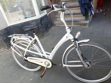 Batavus Mambo wit dames 53 cm 28inch, in zeer goede staat beschikbaar voor biedingen