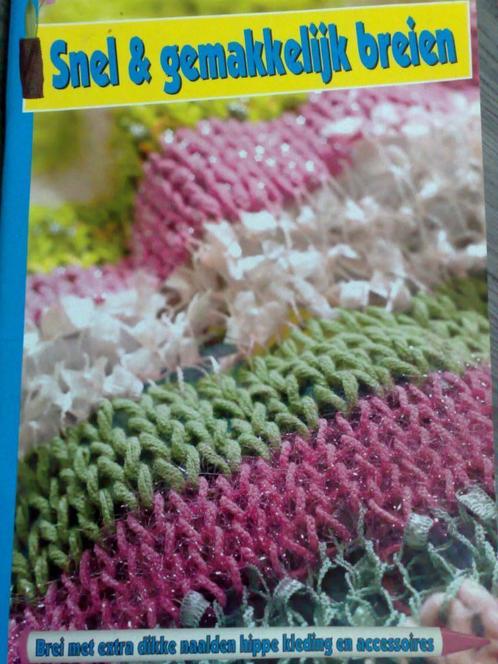 Snel en gemakkelijk breien ''kleding en accessoires'', Hobby en Vrije tijd, Breien en Haken, Zo goed als nieuw, Breien, Patroon of Boek
