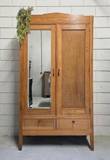 Antieke brocante Art Deco meidenkast vintage linnenkast kast beschikbaar voor biedingen