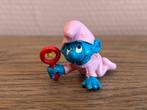 Vintage Baby Smurf met rammelaar – Peyo / Schleich, Ophalen of Verzenden, Zo goed als nieuw
