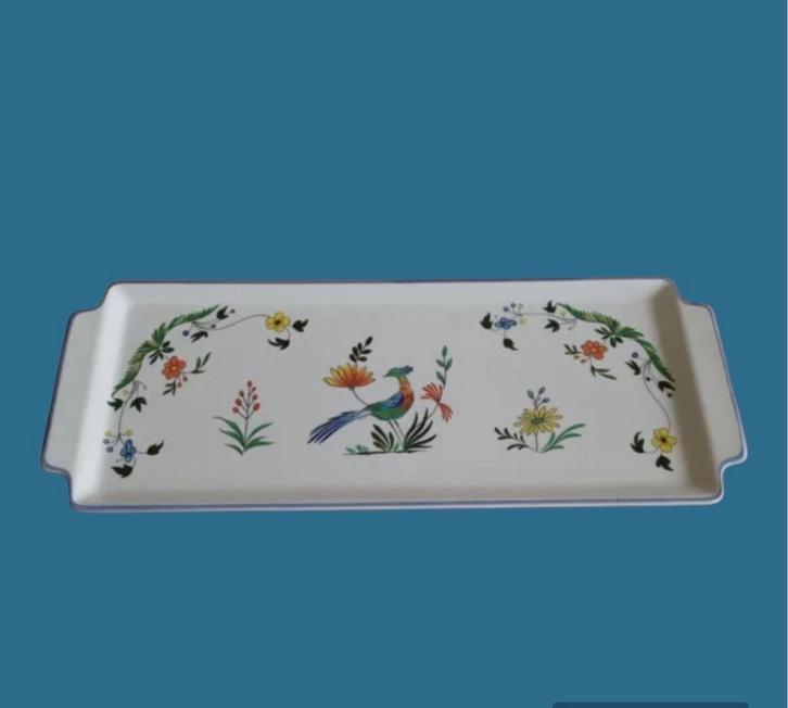 Gien Oiseaux de Paradis faience cake/sandwich server handled, Huis en Inrichting, Keuken | Servies, Zo goed als nieuw, Overige stijlen