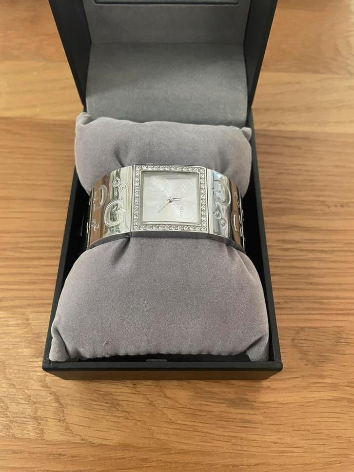 Guess horloge, Sieraden, Tassen en Uiterlijk, Horloges | Dames, Zo goed als nieuw, Guess, Staal, Verzenden