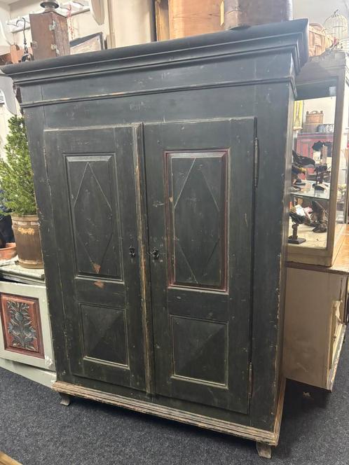 Donker groene/ zwarte kast carlotte antiek en brocante, Antiek en Kunst, Antiek | Meubels | Kasten, Ophalen