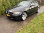 BMW 3-Serie 2.5 I 325 AUT 2005 Zwart, Auto's, BMW, Automaat, 745 kg, Achterwielaandrijving, 2497 cc