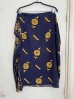 Sjaal Kleur Blauw met Geel., Ophalen of Verzenden, Zo goed als nieuw, Sjaal
