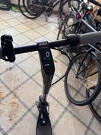E-step ninebot kickscooter f25 momenteel op vakantie!, Fietsen en Brommers, Steps, Ophalen, Zo goed als nieuw, Elektrische step (E-scooter)