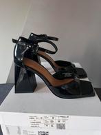 COS zwart lak sandalen met hak Maat: 36 || nieuw, COS, Zwart, Nieuw, Sandalen of Muiltjes