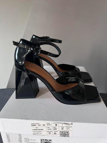 COS zwart lak sandalen met hak Maat: 36 || nieuw beschikbaar voor biedingen
