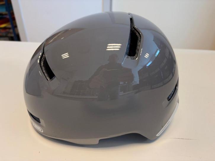 Abus Scraper 3.0 fietshelm. kid shiny grey, Nieuw in doos!, Fietsen en Brommers, Fietsaccessoires | Fietshelmen, Nieuw, Jongen of Meisje