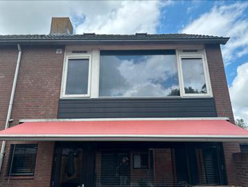 Groot zonnescherm 6m – stevige kwaliteit beschikbaar voor biedingen