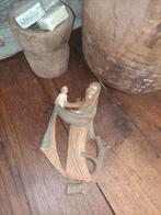 Heel mooi bewerkt Maria beeldje voor aan de wand. Brocante, Antiek en Kunst, Ophalen of Verzenden
