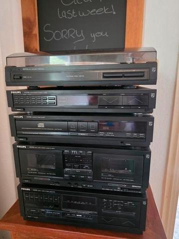 Stereo toren philips cd tapedeck tuner versterker pick-up  beschikbaar voor biedingen