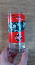 Coca cola voetbal glas, Verzamelen, Glas en Borrelglaasjes, Frisdrankglas, Ophalen of Verzenden, Zo goed als nieuw