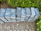 Gezocht: betonklinkers antraciet, Ophalen, Zo goed als nieuw, Beton, Minder dan 100 cm