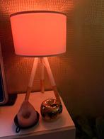 Zuiver witte lamp met houten pootjes., Ophalen, Gebruikt, Minder dan 50 cm