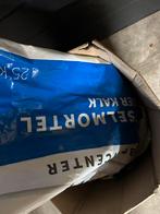 Gratis egalisatie, cement en cellenbetonlijm, Ophalen, Gebruikt, Bakstenen