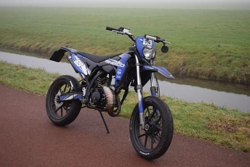 Sherco smr 50 ‘23, Fietsen en Brommers, Brommers | Crossbrommers, Zo goed als nieuw, Overige merken, Ophalen