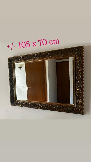 Grote spiegel 105x 70 cm gouden rand beschikbaar voor biedingen